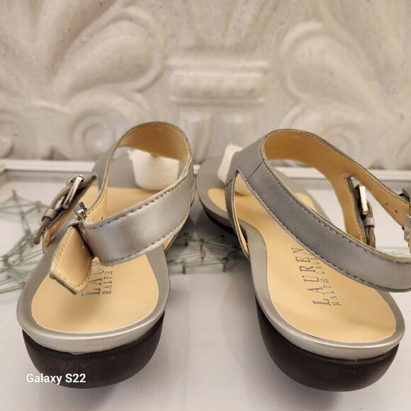 Ralph Lauren "Kasia" New Silver Thong sandals. Leather. NIB. Size 7 - Picture 6 of 9
